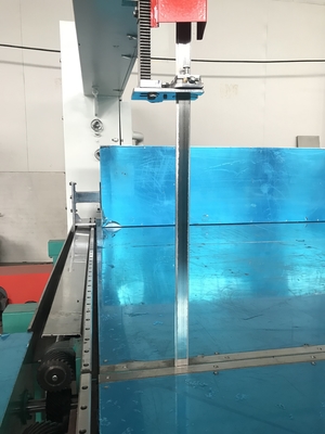 Máy cắt bọt PU cao 1,74kw 1200mm Chiều dọc CE trong tấm