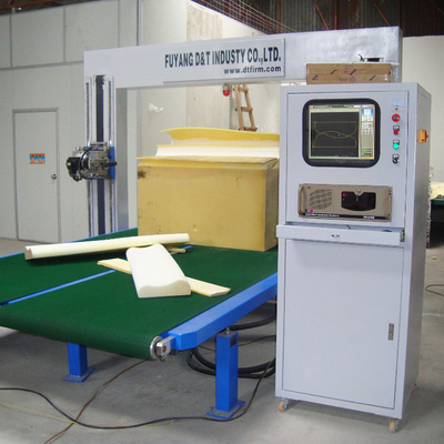 Máy cắt xốp ngang CNC Bọt PU dao động tự động