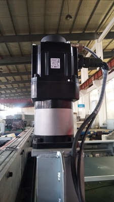 Máy cắt bọt dọc Cnc Contour Điều khiển máy tính