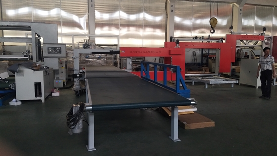Máy cắt bọt dọc Cnc Contour Điều khiển máy tính
