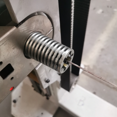 Máy cắt bọt biển ngang CNC chính xác cao với lưỡi dao động cho bọt polyurethane
