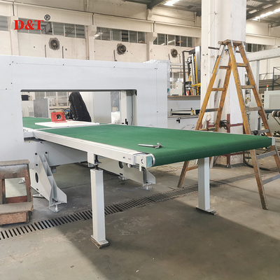 Máy cắt bọt PU hiệu suất cao với dao dây 5 bánh và hệ thống điều khiển thông minh