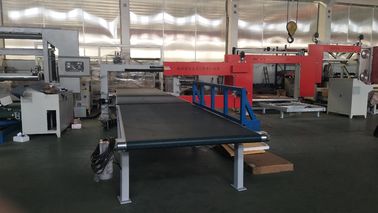 Máy cắt xốp PU cứng tự động Máy cắt bọt xốp tự động cắt bằng nhựa Polystyrene