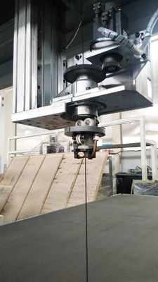 Máy cắt Polyurethane Foam Cnc cứng nhắc Đường viền quay