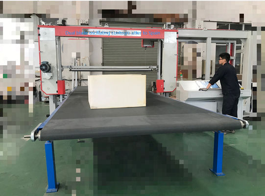 Máy cắt lưỡi dao động chính xác hai lưỡi Bọt polyurethane cho hình dạng 3D